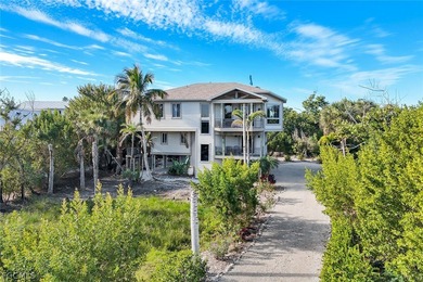 Fabulous location near private beach and amenities. Beach path