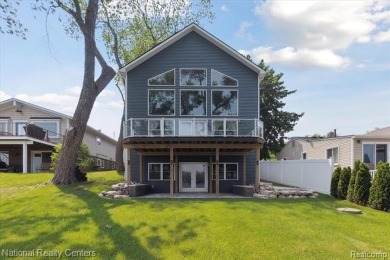 Lake Home Sale Pending in Fenton, Michigan