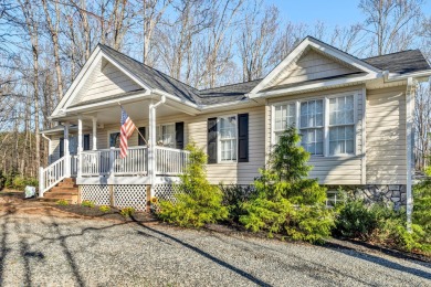 Smith Mountain Lake Home Sale Pending in Moneta Virginia