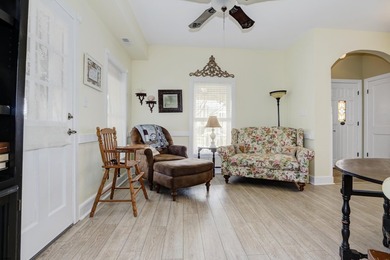 Surround yourself with the ambiance of Victorian Charm in Cape - photo 9