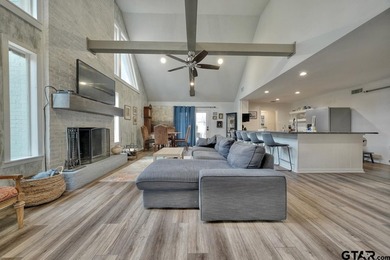 Big on space, big on style-this Hideaway gem delivers - photo 7
