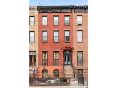 ELEGANTLY RENOVATED, PRE-WAR GREEK REVIVAL CHARM. A MULTI-FAM - photo 15