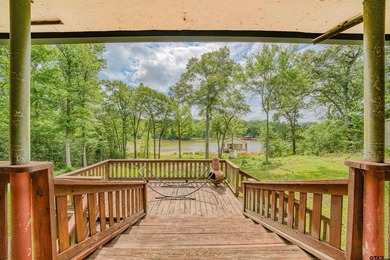 Adorable log cabin on beautiful Lake Winnsboro nestled in a - photo 6
