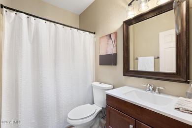 Sophisticated living in the GATED, Arrowhead Enclave community! - photo 20