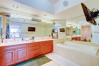 BEAUTIFULLY RENOVATED UNIT IN LUXURIOUS 2000 BUILDING AT - photo 22