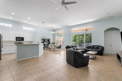 Welcome home to your spacious 4 bedroom, 3 bath home with a 2 - photo 25