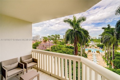 BEAUTIFULLY RENOVATED UNIT IN LUXURIOUS 2000 BUILDING AT - photo 30
