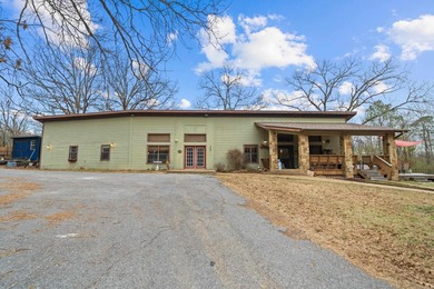 Welcome to your private slice of country paradise! Nestled on 3 - photo 2