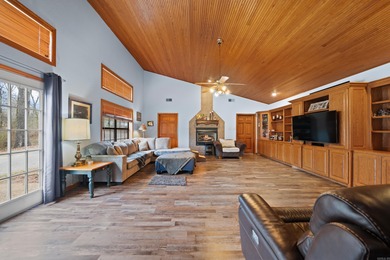 Welcome to your private slice of country paradise! Nestled on 3 - photo 4