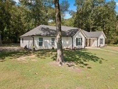 Lake Cypress Springs Home For Sale in Scroggins Texas