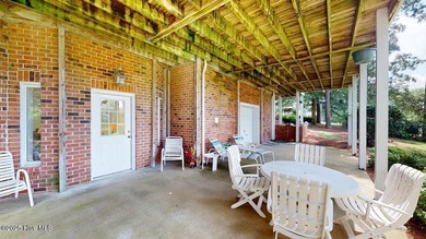 Introducing luxury lakefront living in the Village of Walnut - photo 18