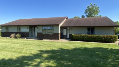 Welcome home to your own oasis! This charming  3+ bedroom ranch - Lake Home For Sale in Crown Point, Indiana