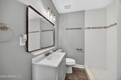 Rare & unique property with 2 separate dwellings. The main house - photo 22