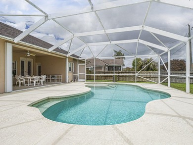 Must-see beautiful 4BR/3BA/2-car garage home with office - photo 31