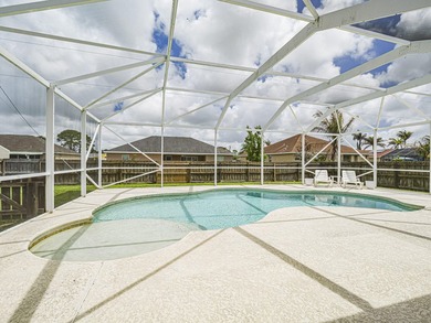Must-see beautiful 4BR/3BA/2-car garage home with office - photo 32