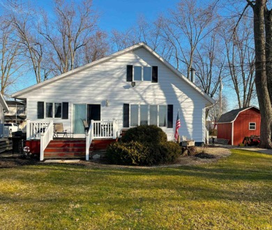 Lake Home Sale Pending in Wolcottville, Indiana