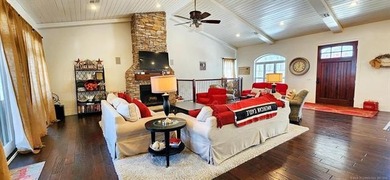 Spectacular Lake View Home on Lake Tenkiller! New roof September - photo 14
