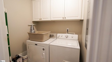 Welcome to this beautifully maintained 3-bedroom, 2-bath - photo 17