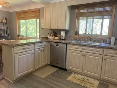 Ranch home with 100' of frontage on Grand Lake with over 5,000 - photo 18