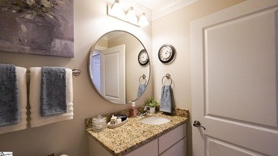 Welcome to this beautifully maintained 3-bedroom, 2-bath - photo 21