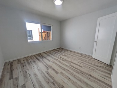 Spacious singlefamily residence plus commercial warehouse on one - photo 21