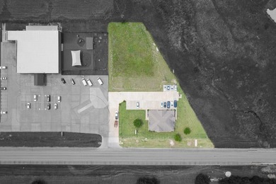 Exceptional commercial property positioned on a major - photo 2