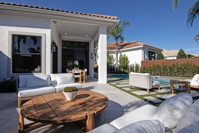 Elegant fully renovated 3 bedroom 3.5 bath single level home - photo 39