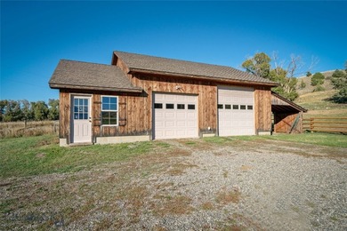 BRING YOUR HORSES to the perfect Lifestyle Ranch in the heart of - photo 8