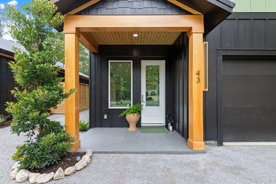 Experience the perfect blend of modern luxury and coastal charm - photo 3
