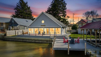 Buckeye Lake Home For Sale in Millersport Ohio