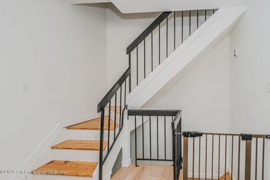 Welcome to 192 Monahan Ave- this recently renovated and spacious - photo 16