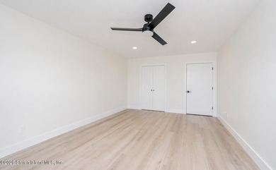 Welcome to 192 Monahan Ave- this recently renovated and spacious - photo 17