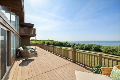 This waterfront property offers an increasingly rare opportunity - photo 10