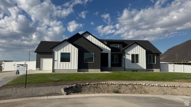 Great Salt Lake Home For Sale in Lake Point Utah