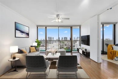 Experience true urban island living in this high-floor - photo 3