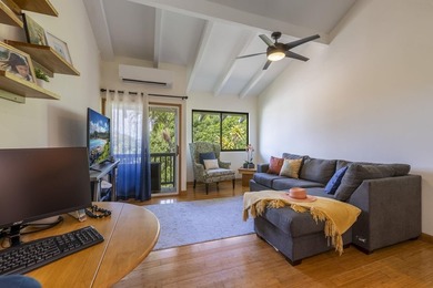 Kanoe Resort, also known as Kanoe Apartments, is an 18-unit very - photo 1