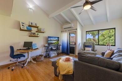 Kanoe Resort, also known as Kanoe Apartments, is an 18-unit very - photo 2
