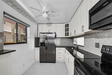 Beautiful 2-bedroom, 2-bath condo located in the desirable gated - photo 6