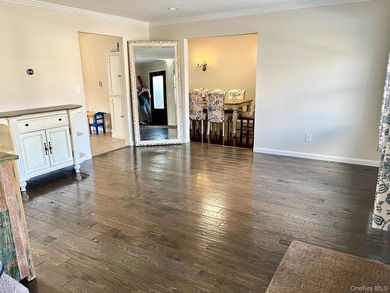 Beautifully updated expanded Cape situated on a quiet dead end - photo 14