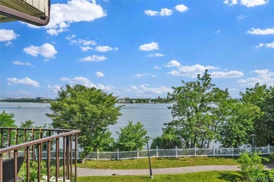 **Waterfront** **Townhouse with assigned parking ** **skylights - photo 14