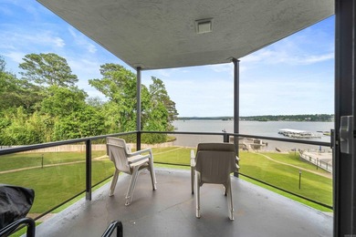 Welcome to lakefront living at its finest! This stunning - photo 19