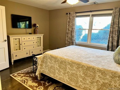 Beautifully updated expanded Cape situated on a quiet dead end - photo 21