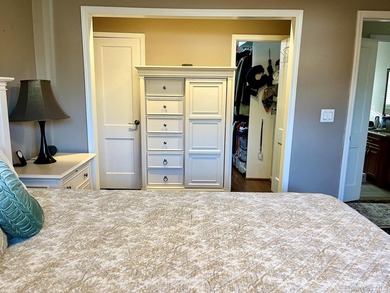 Beautifully updated expanded Cape situated on a quiet dead end - photo 22