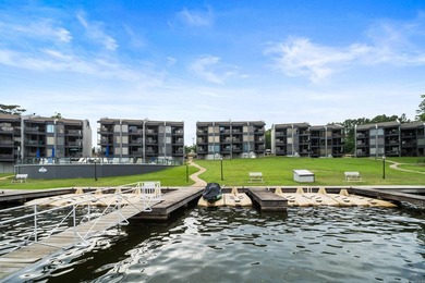 Welcome to lakefront living at its finest! This stunning - photo 30