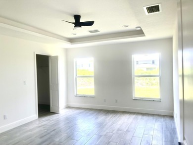 Move-In Ready New Construction - NO HOA -This 4-bedroom - photo 13