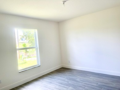 Move-In Ready New Construction - NO HOA -This 4-bedroom - photo 14