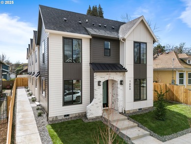 (private lake, pond, coastal) Condo For Sale in Portland Oregon