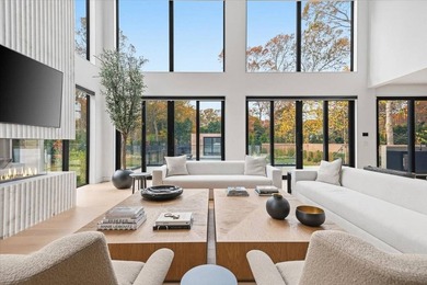 Experience a one-of-a-kind modern retreat offering a true resort - photo 6