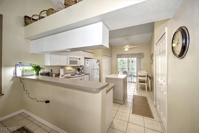 Light and bright unit with 2 bed + Den + 2 bath + Carport - photo 8