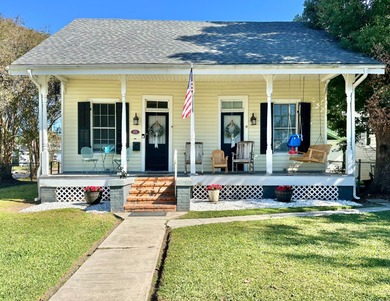 Lake Palourde Home For Sale in Morgan City Louisiana